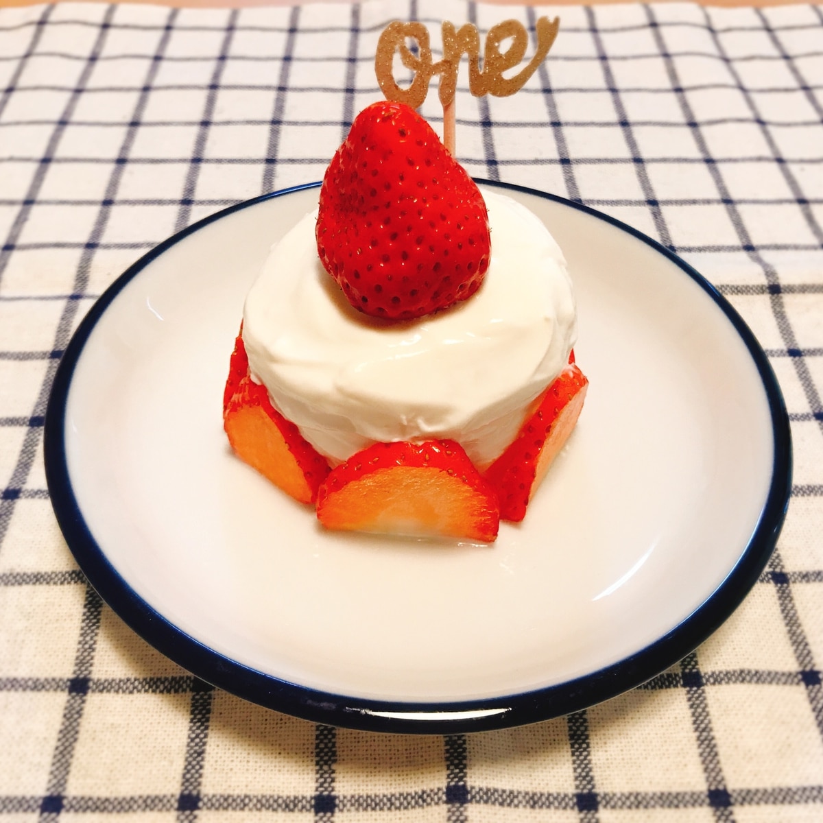 1歳のお祝いに 食パンとヨーグルトで作るケーキ レシピ 作り方 By Cocopoteito 楽天レシピ
